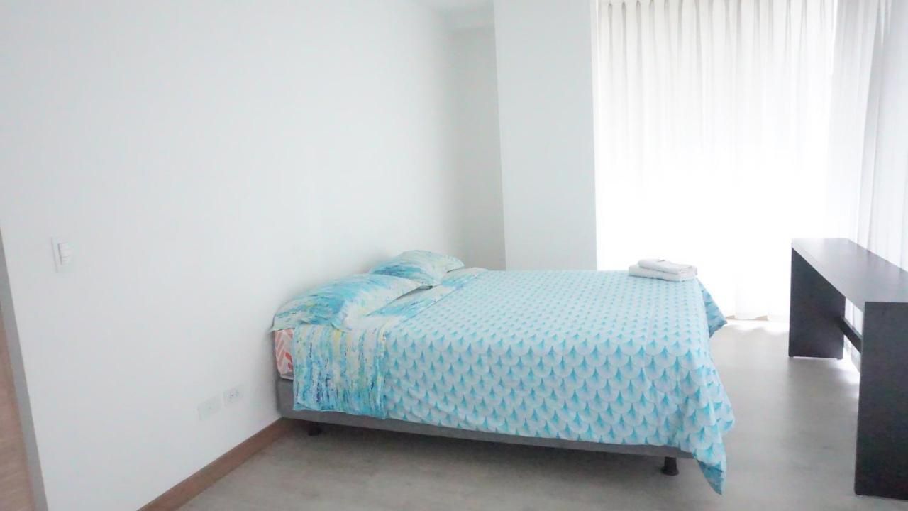 1410 Habitacion En Lujoso Departamento - Atelier Кіто Екстер'єр фото